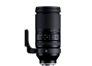 Zoom Photo Tamron 150-500mm F5-6.7 Di III E avec Collier vue de profil vertical à la location