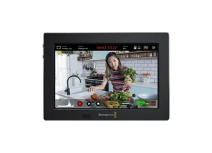 Moniteur enregistreur BlackMagic Modèle Video Assist 7” 3G  vue de face allumé en location