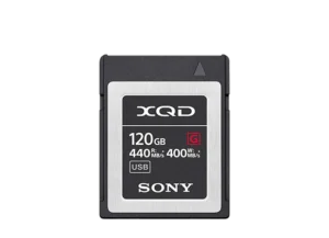 Carte mémoire Sony XQD de 120 Go avec des vitesses de lecture de 440 MB/s et d'écriture de 400 MB/s, série G, dotée d'une interface USB intégrée
